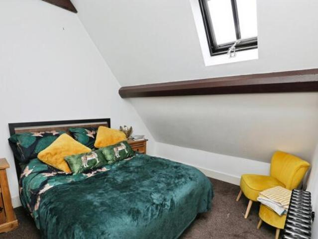 Apartment for sale in Calderstones