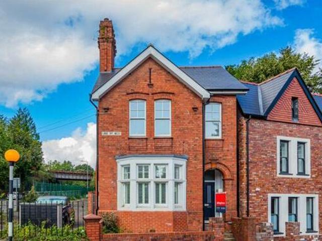 House for sale in Lyons, Greater London