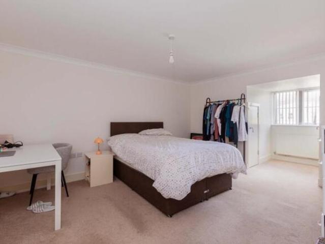Apartment for sale in Cat Hill