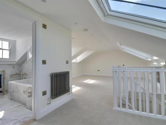 Apartment for sale in Kent