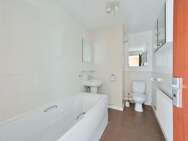 Apartment for sale in North Watford, Hertfordshire