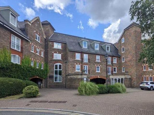 House for sale in Brook Street, Bourne Vale