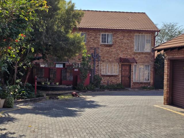 House for sale in Waterkloof, Gauteng