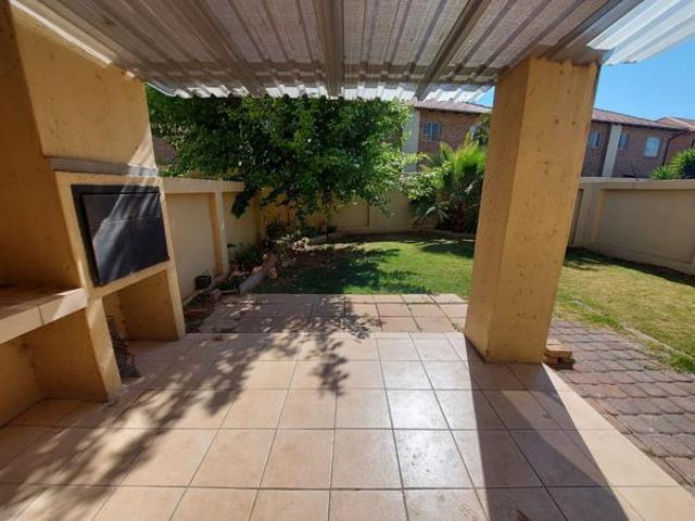 Apartment for rent in Waterkloof, Gauteng