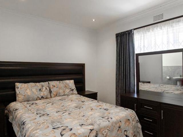 House for sale in Cape Town, Western Cape