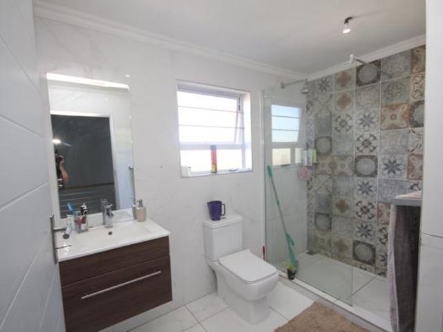 House for sale in Amatola View, Bhisho