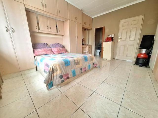 House for sale in Seaview, Kwazulu-natal