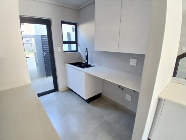House for rent in Waterkloof, Gauteng