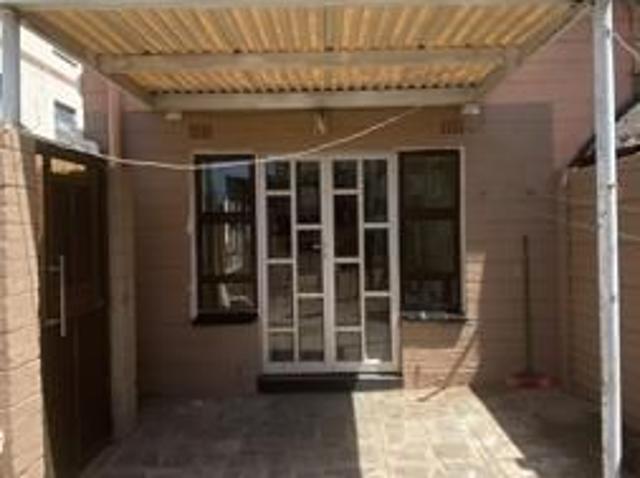 Apartment for rent in Seaview, Kwazulu-natal