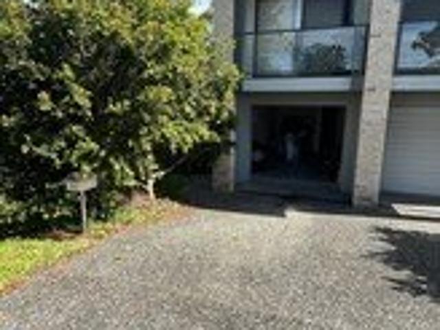 Duplex for rent in Toombul, Queensland