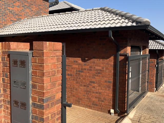 House for rent in Krugersdorp, Mogale City Local Municipality