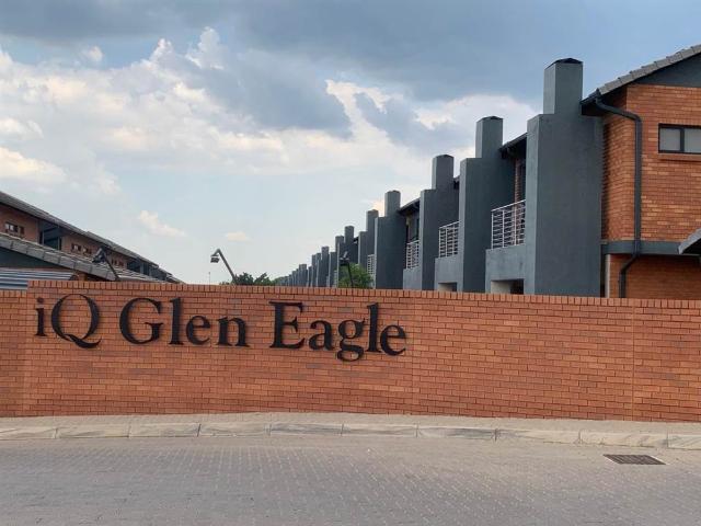 Townhouse for sale in Waterkloof, Gauteng
