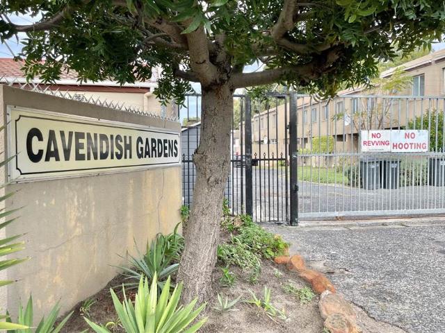 Townhouse for sale in Cape Town, Cape Flats