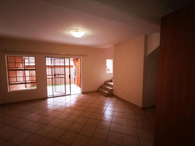 House for rent in Waterkloof, Gauteng