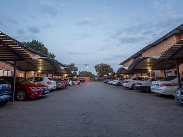 House for rent in Waterkloof, Gauteng