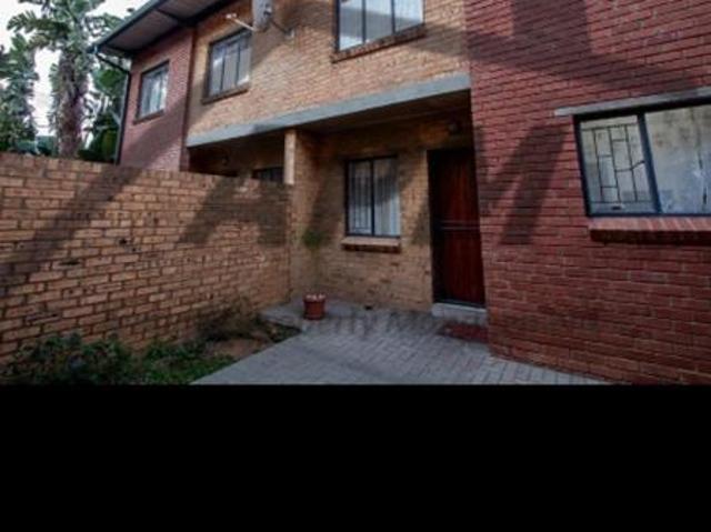 House for rent in Waterkloof, Gauteng