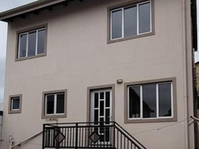 Apartment for rent in Seaview, Kwazulu-natal