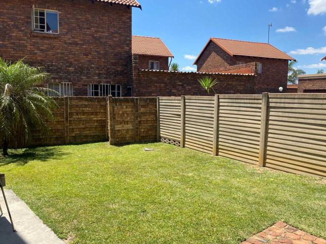 Townhouse for sale in Waterkloof, Gauteng