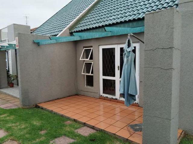 Apartment for rent in Nooitgedacht, Gauteng