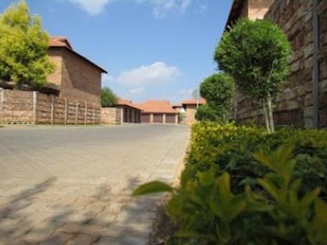 House for rent in Waterkloof, Gauteng