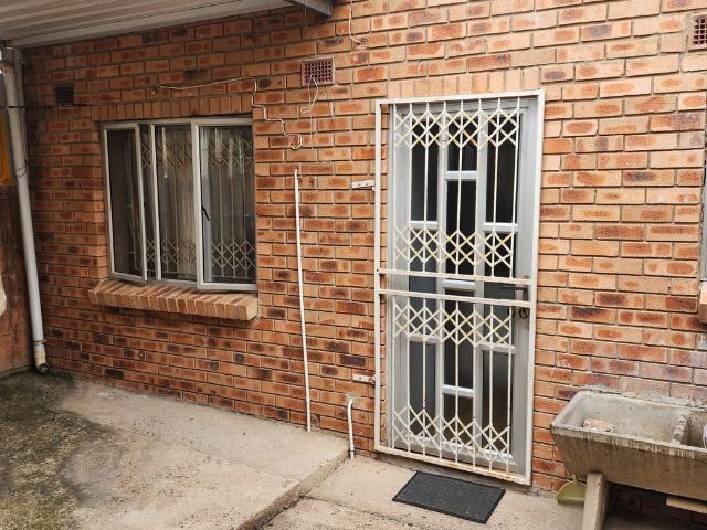 Apartment for rent in Chatsworth, Kwazulu-natal