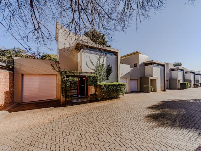 Apartment for rent in Waterkloof, Gauteng