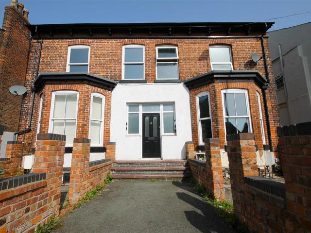 Flat for rent in Eccles, Salford