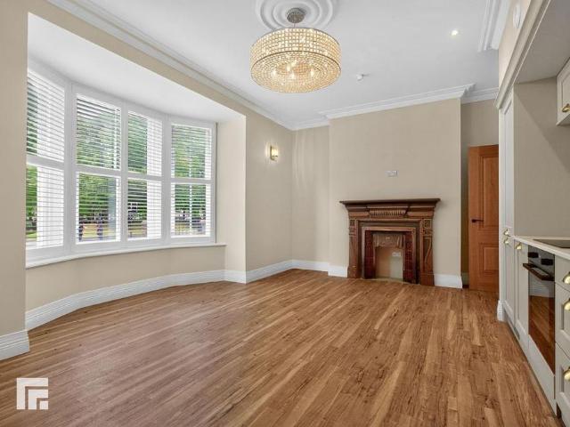 House for rent in Castle Quarter, Falcon Lodge