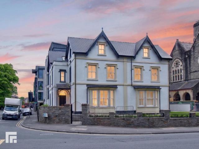 Flat for rent in Civic Centre, Falcon Lodge