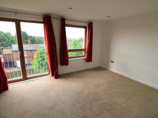 House for rent in Lakenham, East Bank