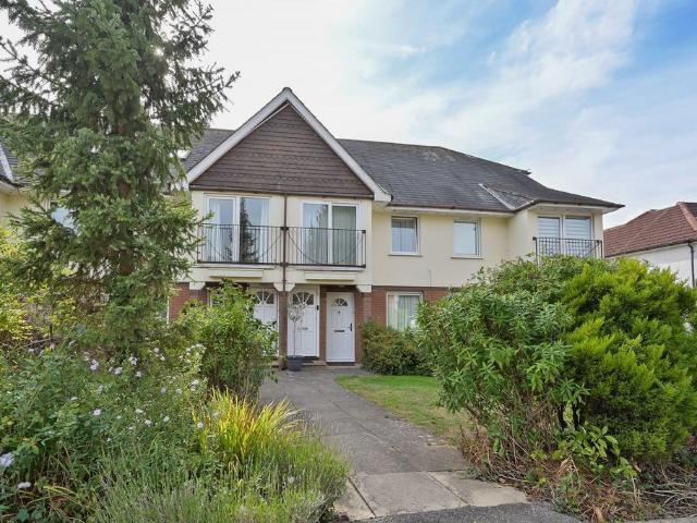 Flat for rent in Merry Hill, Hertsmere