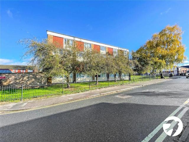 Flat for rent in Ringlestone, Midway