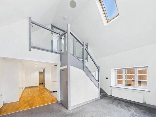 House for rent in Chertsey, Runnymede