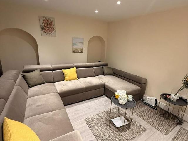 House for rent in Humberstone, Old Wharf
