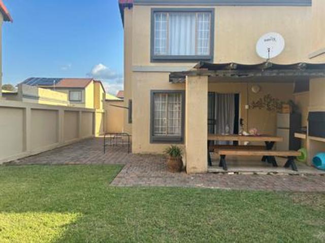 House for rent in Waterkloof, Gauteng