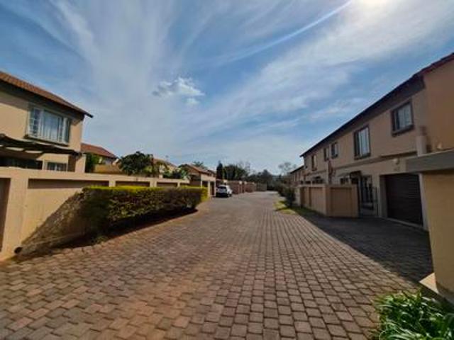 House for rent in Waterkloof, Gauteng