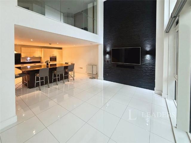 House for rent in Ocean Village, City Of Southampton