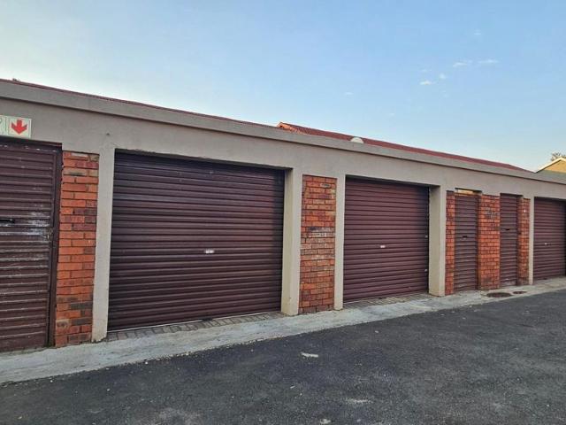 House for rent in Vosloorus, Gauteng