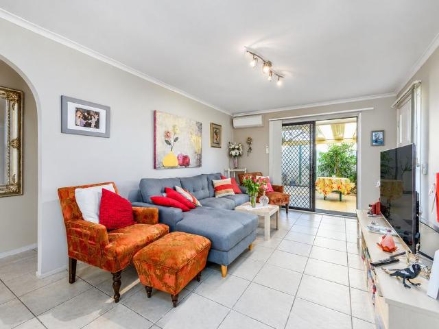 Apartment for rent in Labrador, Gold Coast City