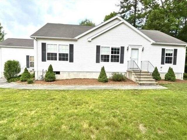 Condo for sale in East Bridgewater, Massachusetts