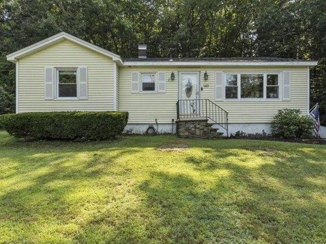 House for sale in East Brookfield, Massachusetts