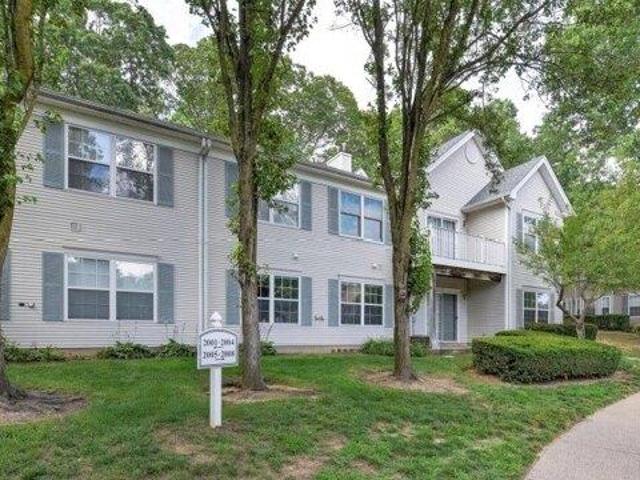 Condo for sale in East Brunswick