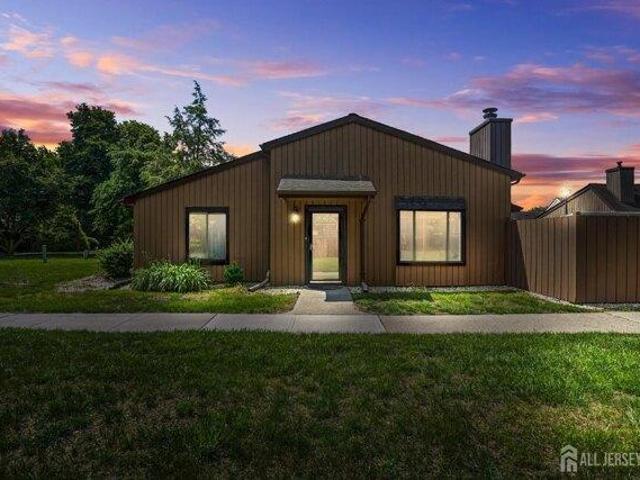 Condo for sale in East Brunswick