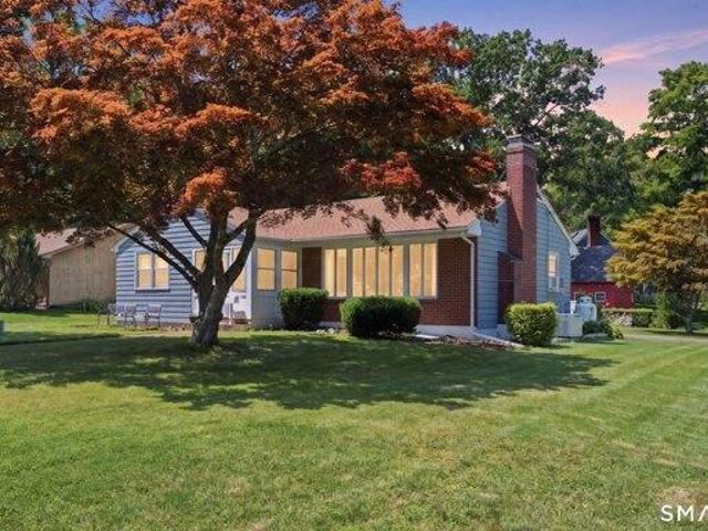 House for sale in East Hampton, Connecticut