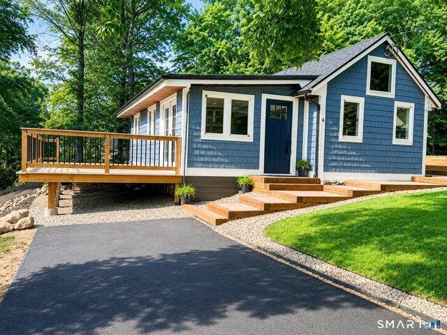 House for sale in East Hampton, Connecticut