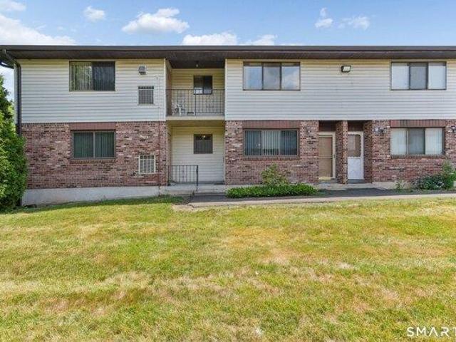 Condo for sale in East Haven, Connecticut