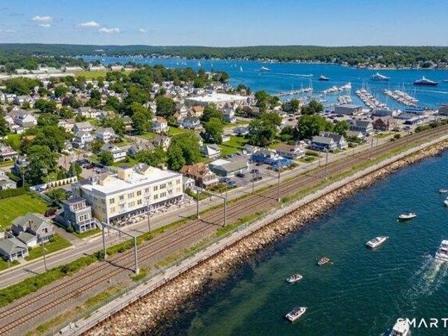 Condo for sale in East Lyme, Connecticut