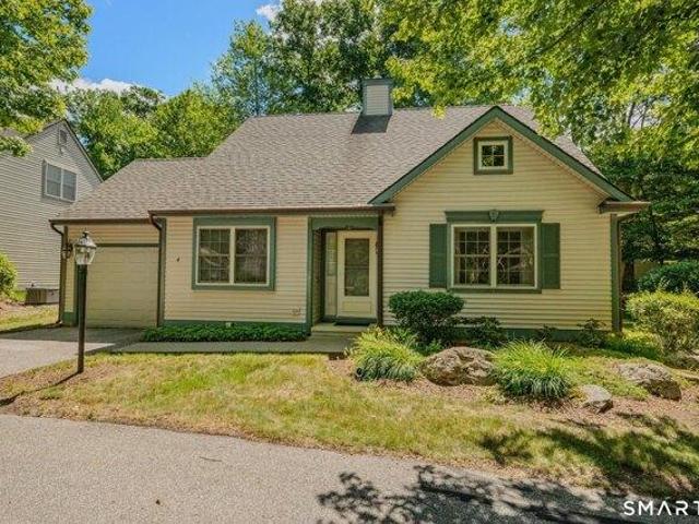 Condo for sale in East Lyme, Connecticut