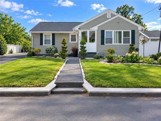 House for sale in East Providence, Providence County
