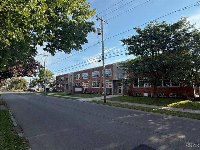 Condo for sale in Jamesville, New York